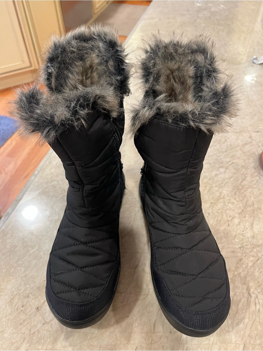 Columbia Black Winter Boots with Faux-Fur Trim